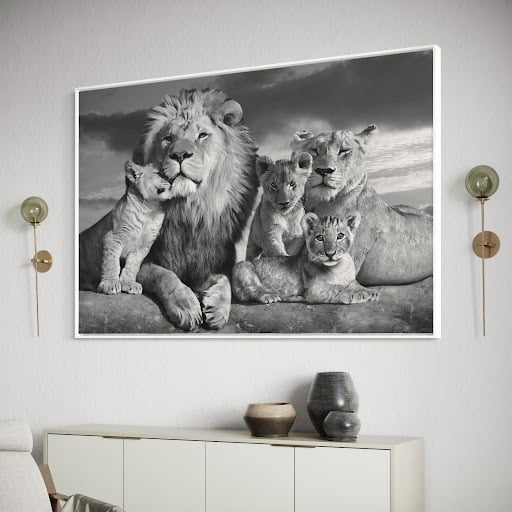 Quadro família do leão com três filhotes preto e branco