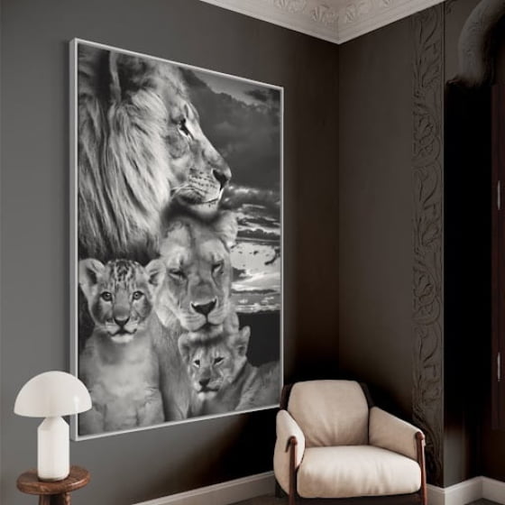 Quadro familia de leoes dois filhtotes preto e branco